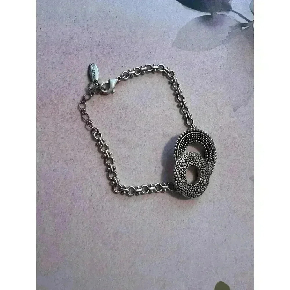 Une Ligne | Paris Designer Vintage Silver Circle Bracelet
